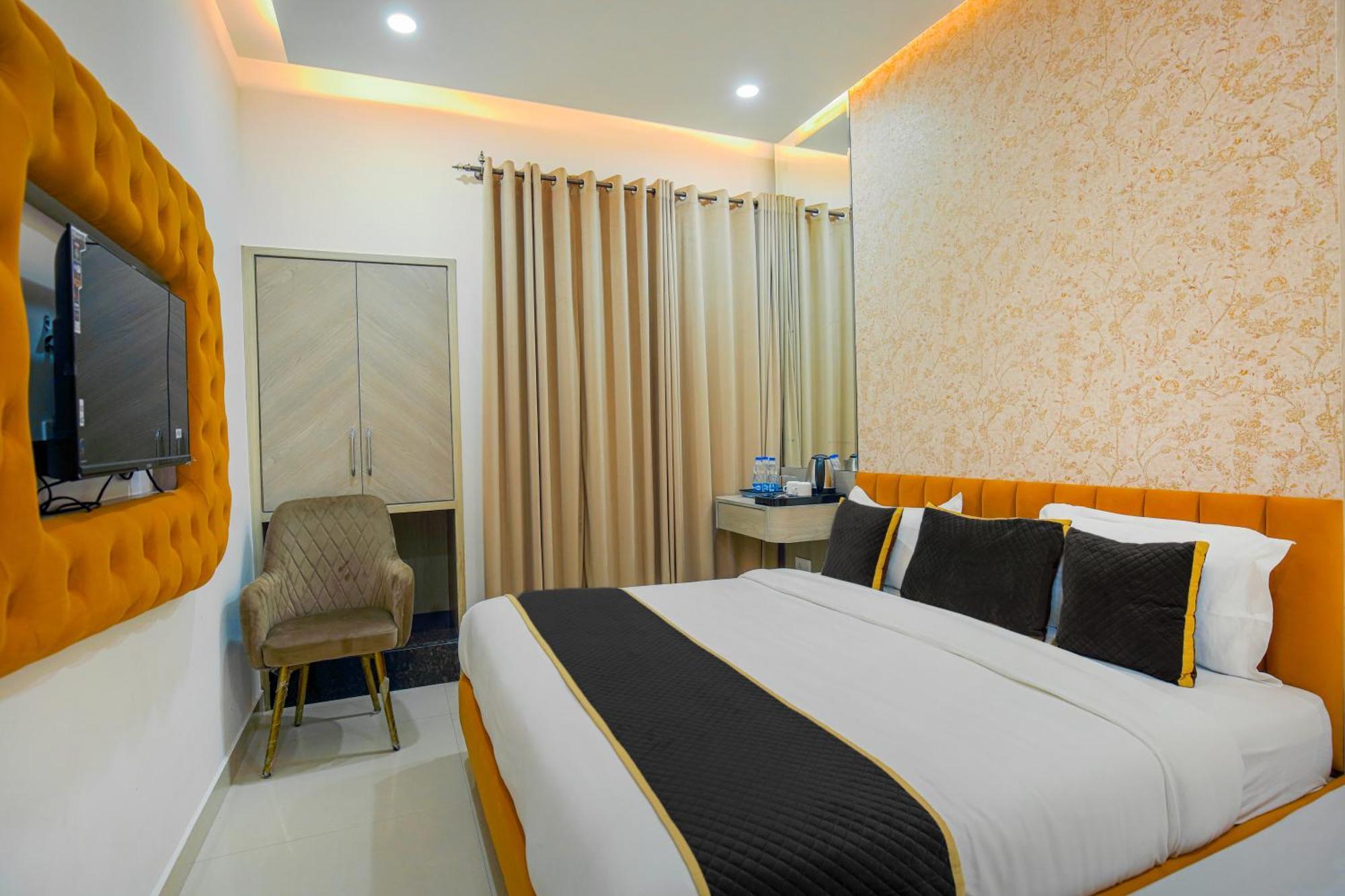 Hotel Golden Stay Amritsar Exterior photo